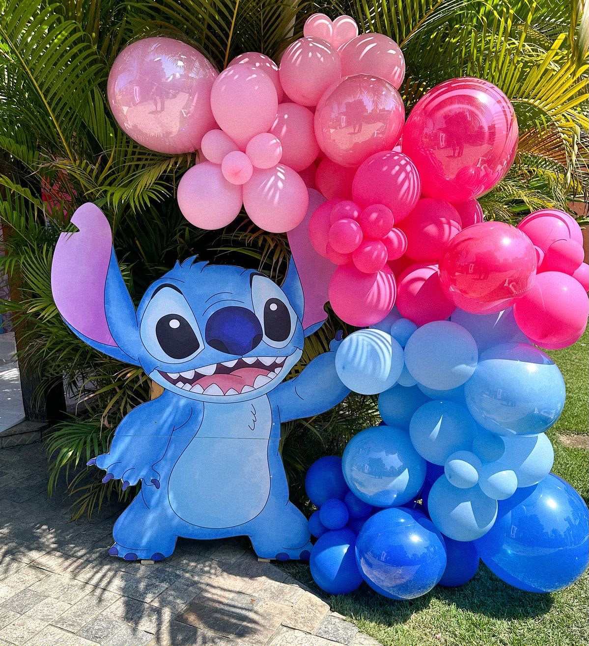 Balloon decoration setup 3